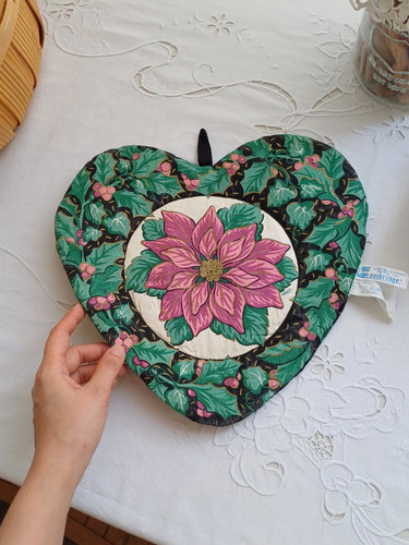 زیرقوری یا آویز