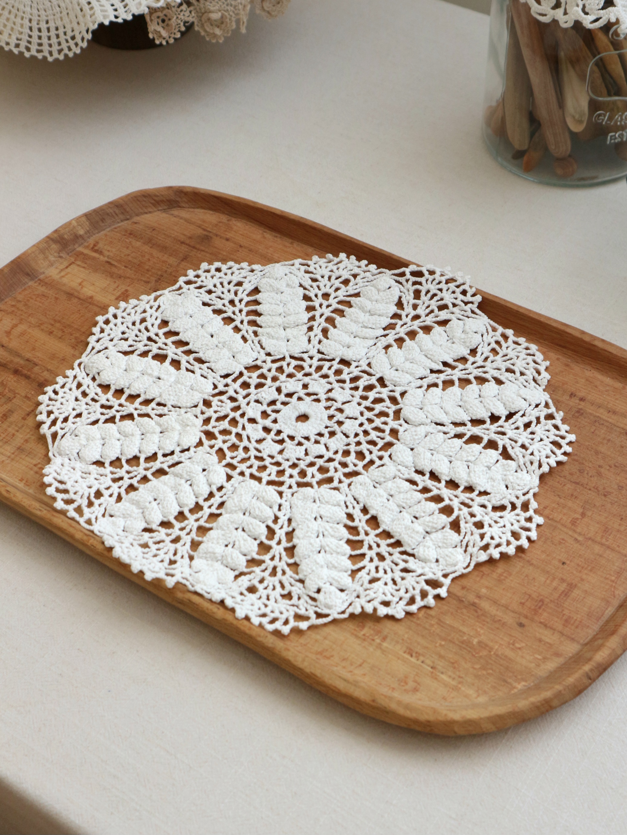 رومیزی قلاب‌بافی کوچک